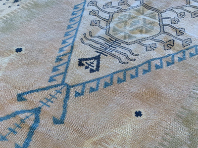 Close up of knotting work on a blue & green Large Sivas Turkish Rug.